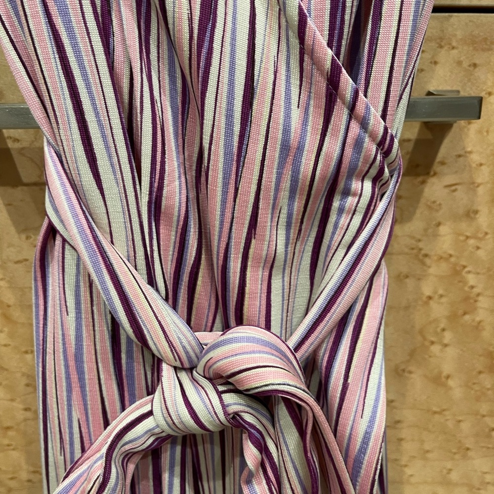 DVF silk wrap dress size 4.